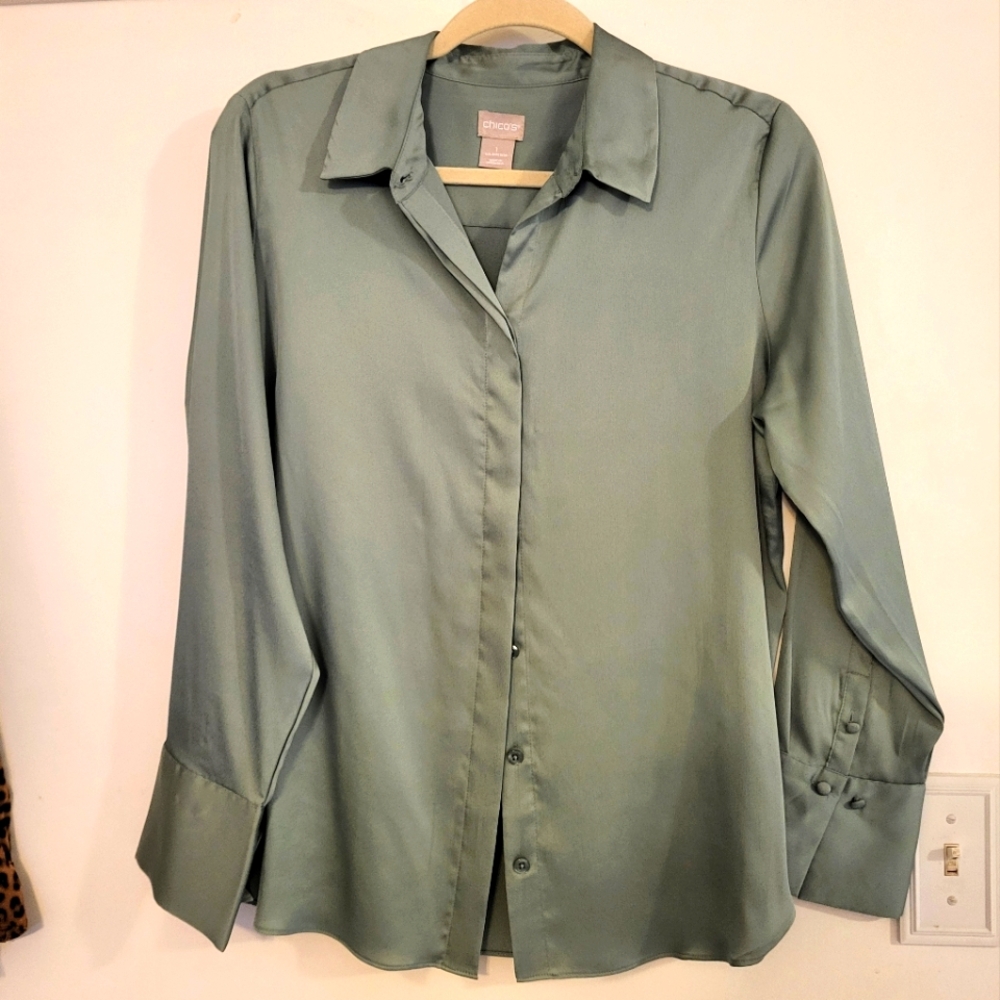 Chico's Sage Green Button-Up Blouse